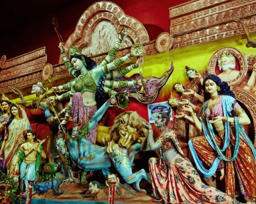 Fashion as well as traditions in Durga Puja in Kolkata 
