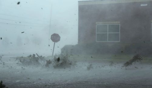 Hurricane Michael kills at least 6, leaves behind damage in Florida