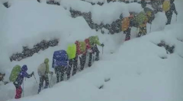  Snow Storm kills 9, including 8 foreign climbers on Nepal mountain 