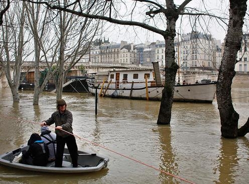  Flash floods kill 6 in France's Aude region 