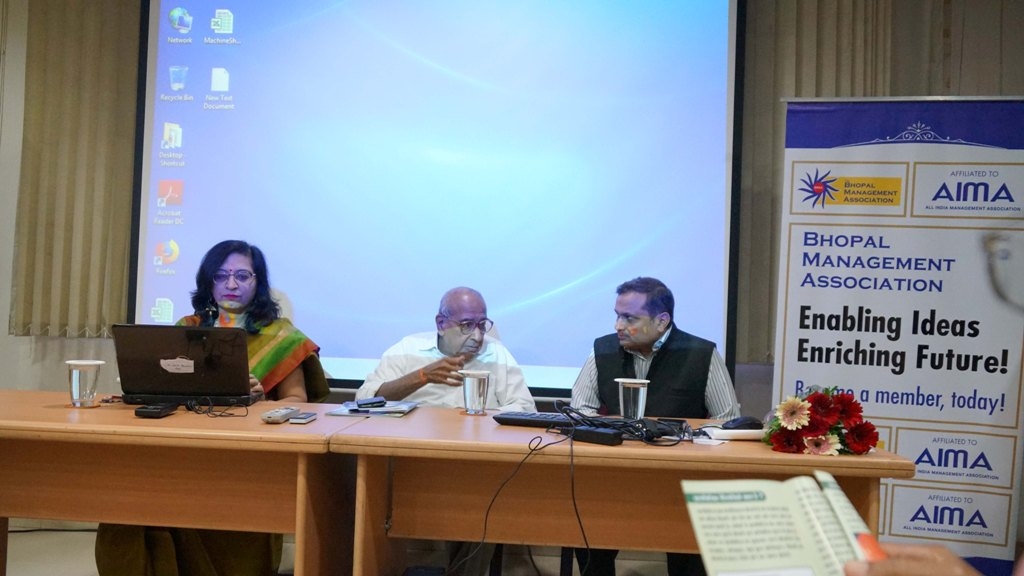Diabetics need to keep a close watch on their eyes: Dr Ramnani