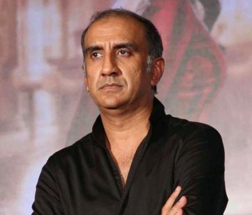  Milan Luthria to direct Ahan Shetty's debut film 