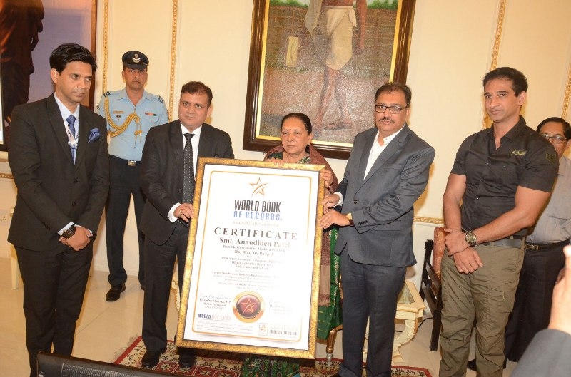 “Padhe Bhopal” Programme receives World Book of Record Award