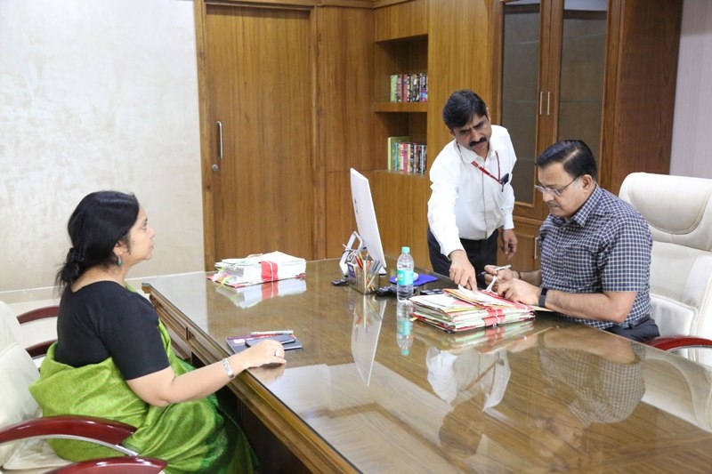 Chief Secretary Office begins in Vallabh Bhavan No. 2