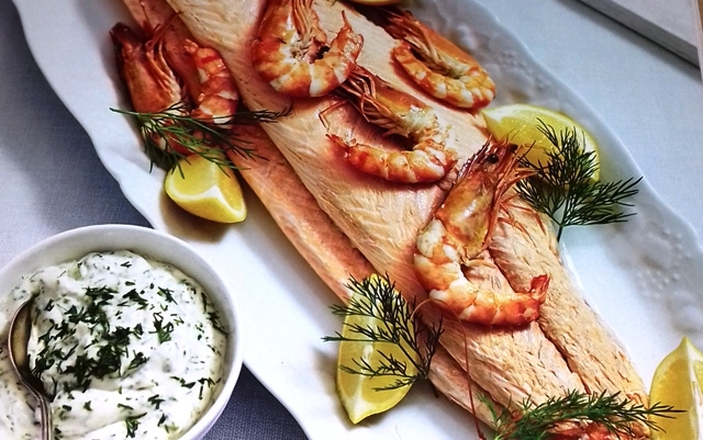 Classic buffet party salmon