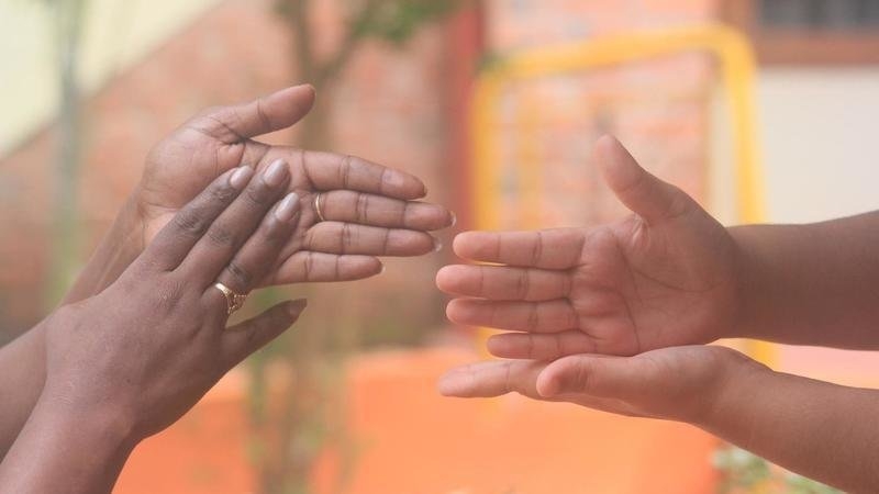 Standardizing sign language 