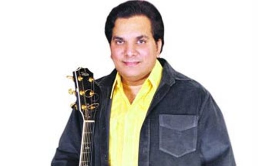  Lalit Pandit brings together multiple singers for 'Hum honge kaamyaab' 