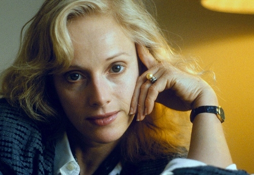  Oscar nominee Sandra Locke dead at 74 