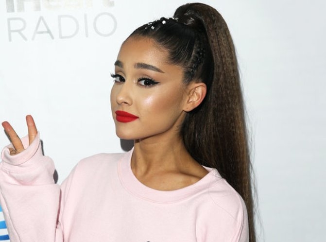  Ariana Grande drops new song 