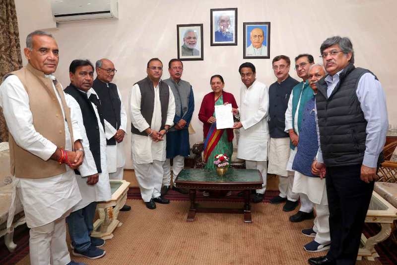Governor invites Kamal Nath to take oath as Chief Minister