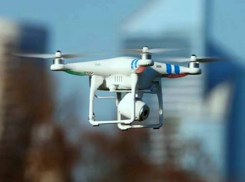 Drone sightings at UK airport halt flights 