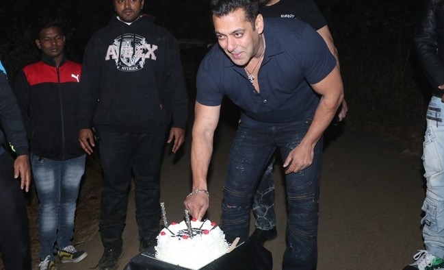 Happy Birthday Bhai Jaan. Social Media flooded with messages wishing Salman Khan. 