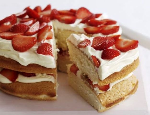 Wimbledon cake