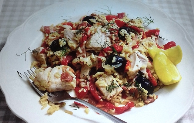 Portuguese rice with tuna