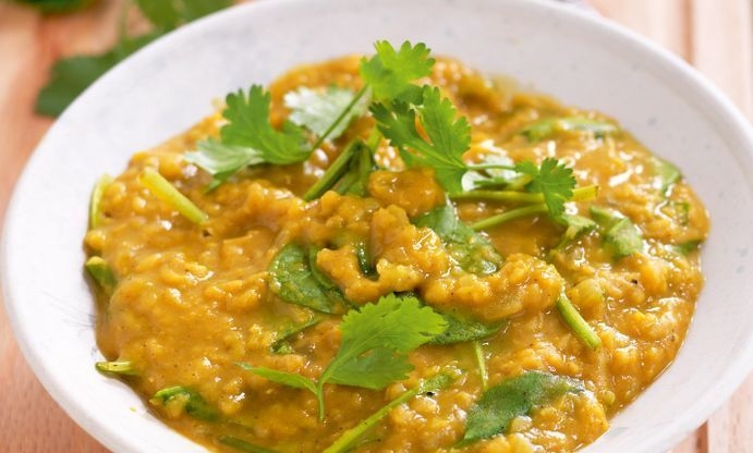 Red lentil and coconut curry