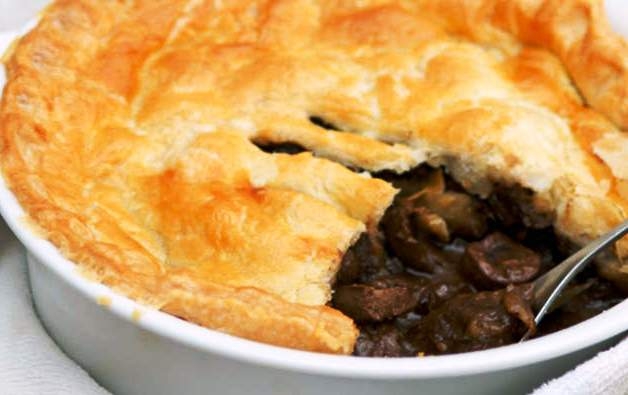 Traditional steak and kidney pie