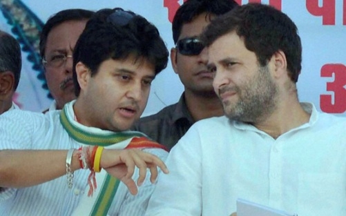 ज्योतिरादित्य सिंधिया को राहुल गांधी ने बनाया पश्चिमी यूपी का प्रभारी, भोपाल में सिंधिया समर्थकों में खुशी की लहर