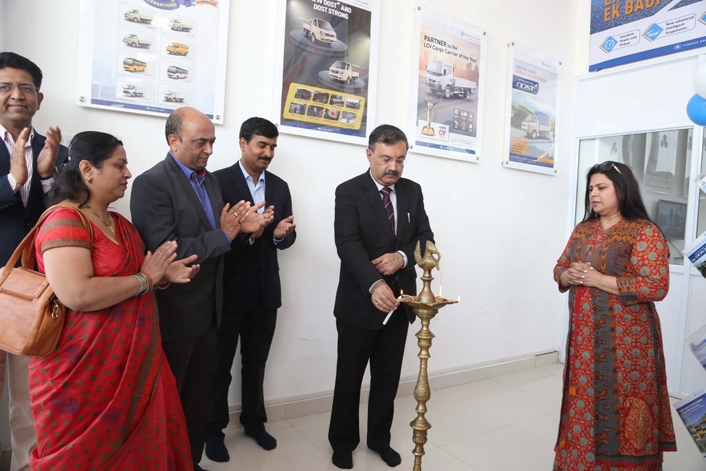 Ashok Leyland Light Commercial Vehicles opens a new dealership in Bhopal
