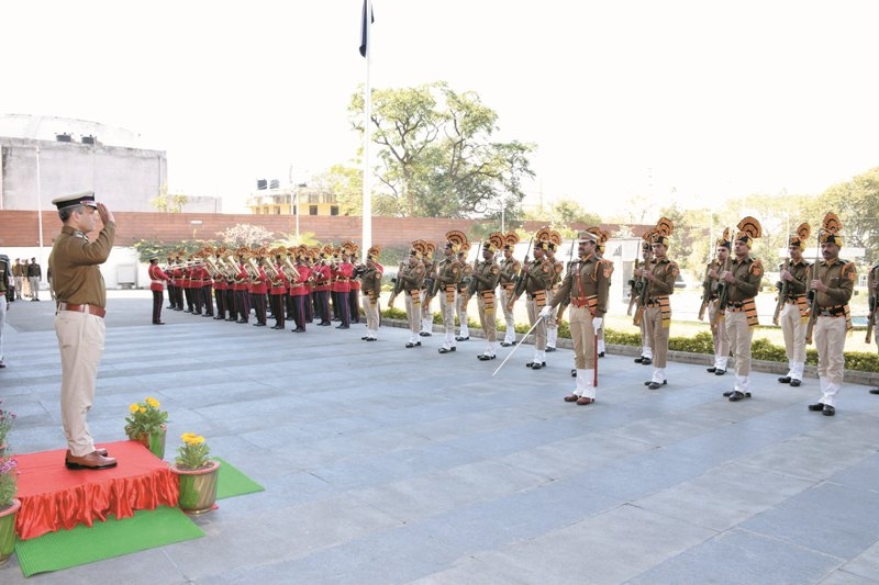 V K Singh assumes charge as new DGP of MP