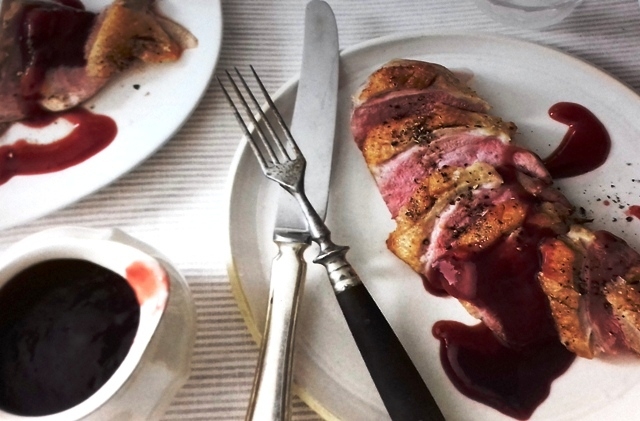 Duck breasts with raspberry sauce