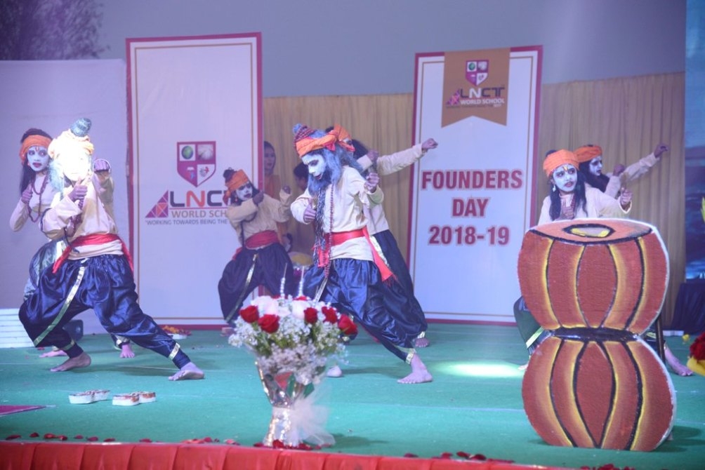 Students celebrates foundation day, includes issues of child labour and girl child 