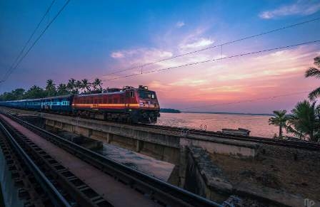 जानिए भारतीय रेल में किराये पर मिलने वाली रियायत के नियम