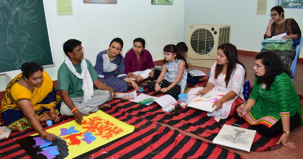 प्रकृति की अपार शक्तियों के पूजक हैं गोंड आदिवासी 
