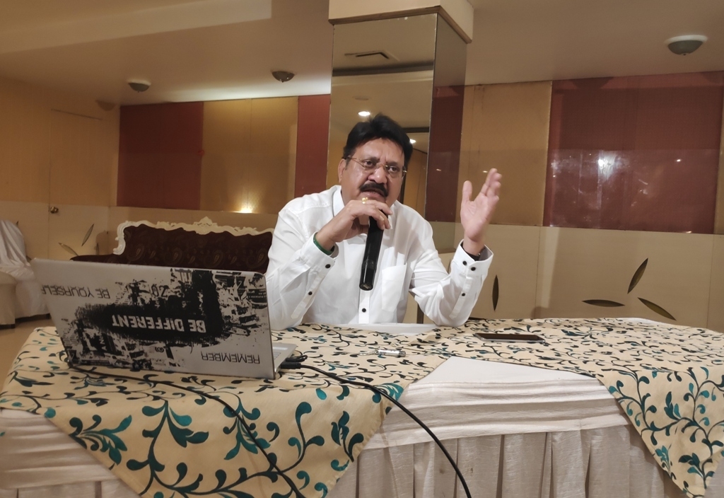 एचआईवी-एड्स वैक्सीन जल्द बनने की संभावना, भारत से 2024 तक हो सकता है एचआईवी-एड्स का सफाया: डाॅ. दीपक चतुर्वेदी