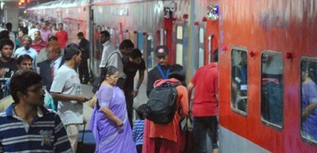 ​रेलवे के इन नियमों को जानेंगे तो नहीं होंगे यात्रा के दौरान परेशान!