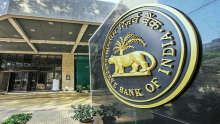 ​क्या मोदी सरकार आरबीआई की स्वायत्ता को कर रही है कमज़ोर?