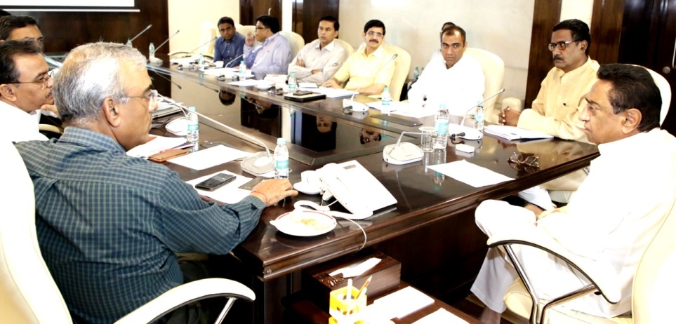 Priority should be given to renewable energy in state: Kamal Nath