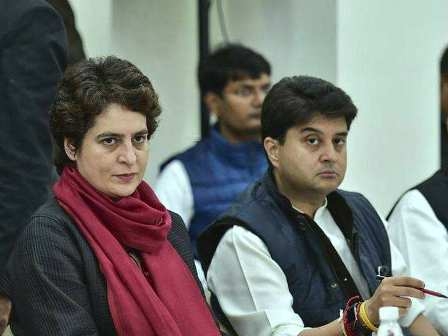लोकसभा चुनाव में करारी हार के बाद कांग्रेस में ज़िम्मेदारी पर ‘घमासान’!