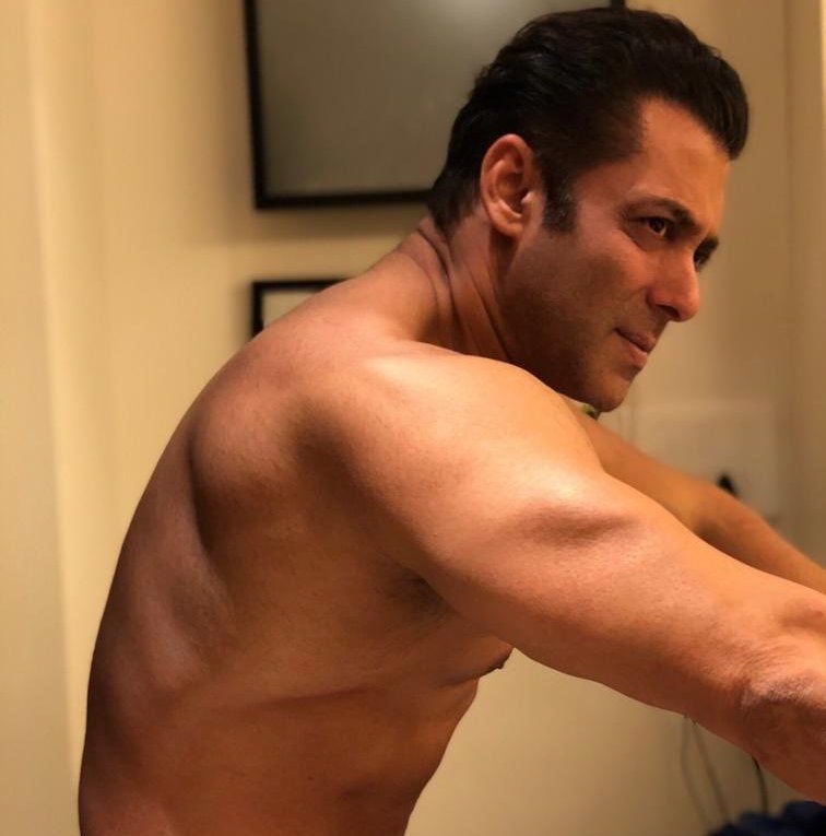 Salman taunts #Bottle Cap Challenge in wacky way 