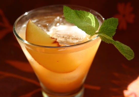 Bourbon Peach Smash 