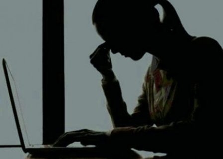 यदि कि लापरवाही तो आपका भी बन सकता है फेक पॉर्न वीडियो!  