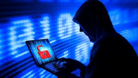Be careful! Hackers can empty your bank account by getting into the web of mimicry
