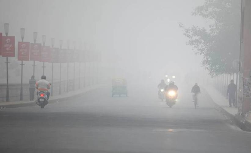 Delhi continues to be on the verge 