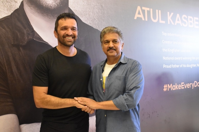 Anand Mahindra joins ace photographer Atul Kasbekar at 'Proud Fathers for Daughters' event 