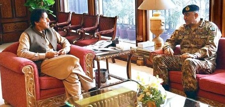 जानिए आख़िर क्यों हो सकता है इमरान ख़ान सरकार का तख्तापलट?  