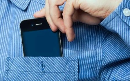 If you want to stay healthy, keep 'enough distance' from the mobile phone 