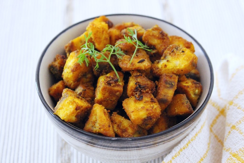 Raw Banana Recipe | Kache Kele Ki Sukhi Sabzi