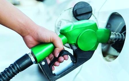 जानिए क्यों 5 से 6 रुपये प्रति लीटर सस्ता होने वाला है पेट्रोल और डीज़ल?
