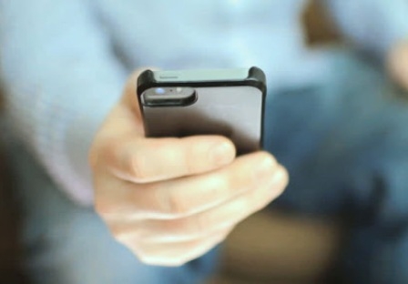 Be careful! Coronavirus infection can spread from the mobile phone too  