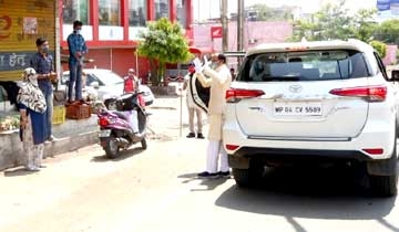 CM Chouhan takes stock of public facilites in lockdown colonies