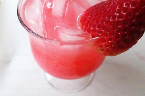 Strawberry Cream Soda Italian
