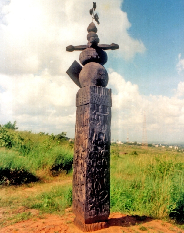 “Munda’’ a memorial pillar of the Maria tribe is ‘Exhibit of the Week’ at IGRMS