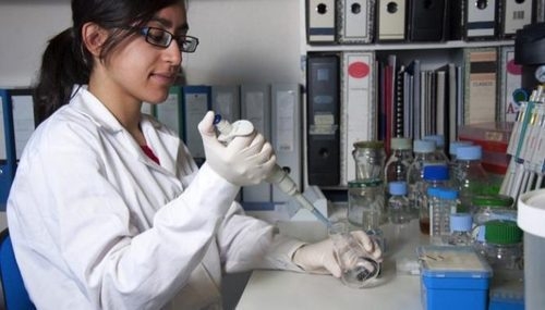 know more about Laboratory Technology Courses and why should you choose them 