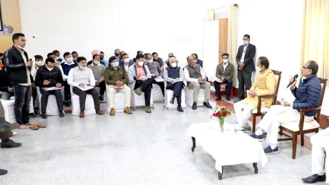 Maintenance of sports grounds should be ensured : CM Chouhan