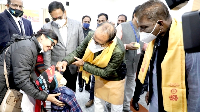 Polio should be eradicated with public support