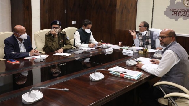 If farmer is not paid after procurement, then property of guilty should be auctioned for payment
